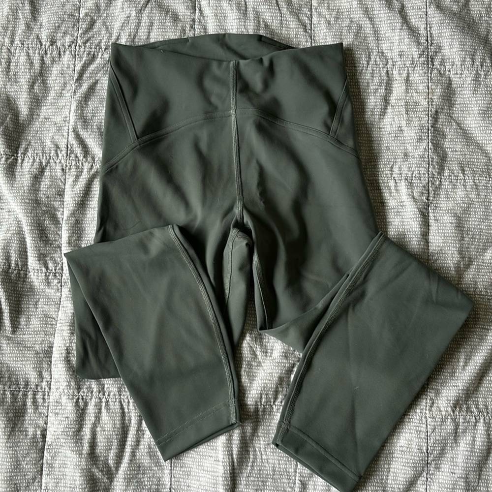 Lululemon InStill high rise tight 25”